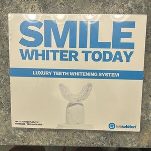 Wewhiten Luxury Teeth Whitening System Bundle
